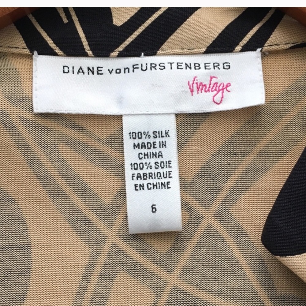 Diane von Furstenberg jill wrap top blouse size 6 - Picture 3 of 4